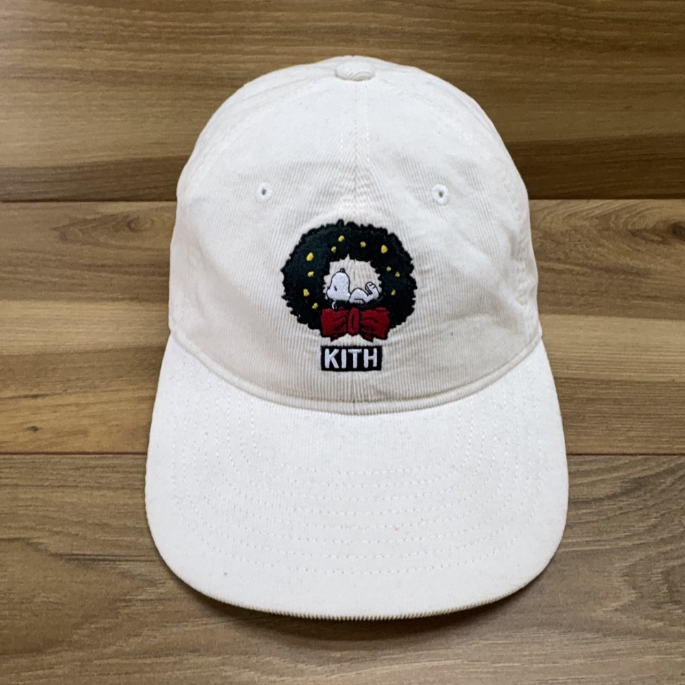 Kith x Peanuts Corduroy Strapback Christmas Snoopy Hat
